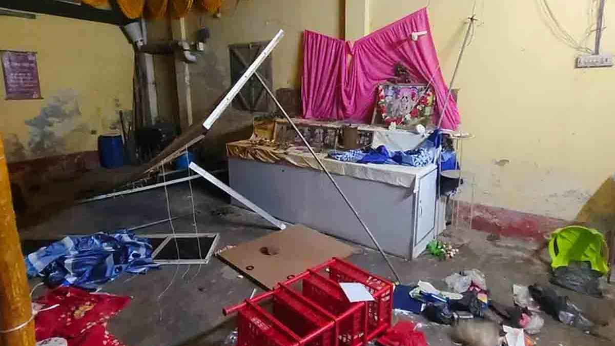 ভৈরবে ইসকনের মন্দিরে ভাঙচুর: গ্রেফতার তিন ছাত্রলীগ নেতা কারাগারে